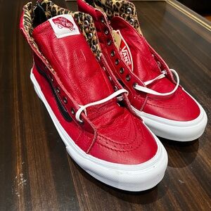 Vans Red Sk8 Hi Zip Up Cheetah